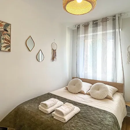 T2 Cosy Avec Parking Gratuit & Transports Au Pied Apartmán